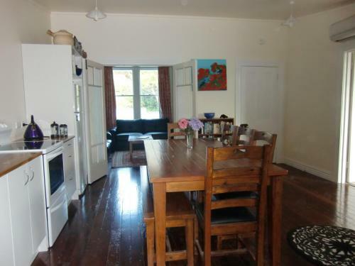 Oamaru Green Cottage