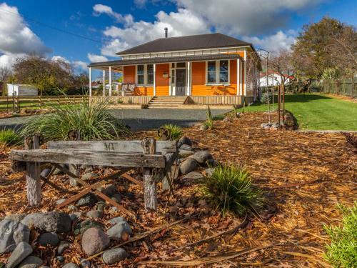 The Lazy Carrot - Ohakune Holiday Home