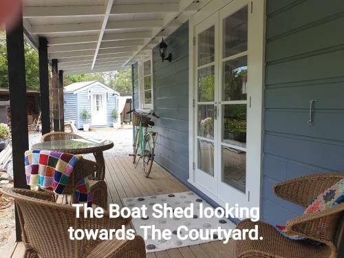 Hostal Cabins On Tudor Bed & Breakfast