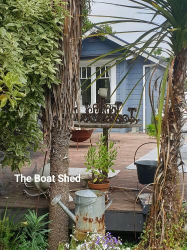 Hostal Cabins On Tudor Bed & Breakfast