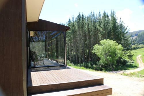 Unwind In Paradise Valley Trout At Your Door