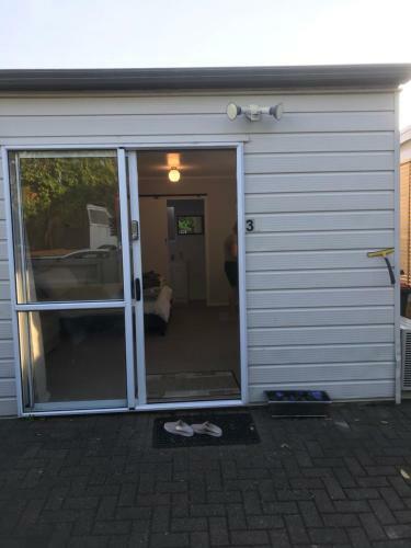 Eastside House + Separate Contained Sleepout
