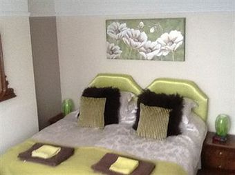 Hostal Trevali Guest House