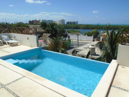 Room Palmera, Rooftop-pool
