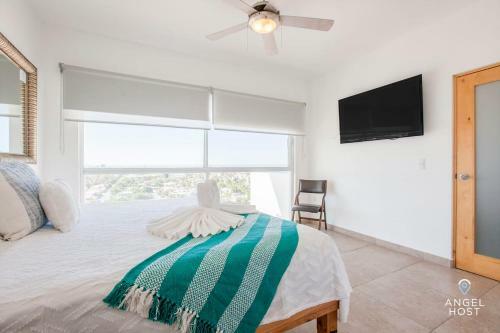 3rd Flr Condo With Spectacular Ocean View & Pool Onsite
