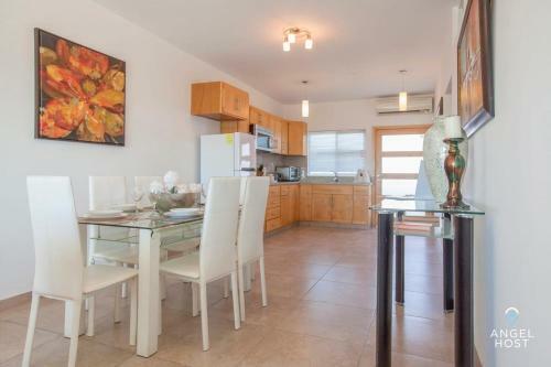 3rd Flr Condo With Spectacular Ocean View & Pool Onsite
