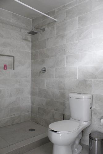 Hostal Suites Ciento 37