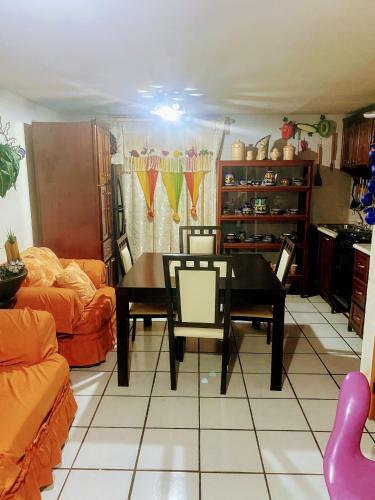 Casa Completa Con 2 Habitaciones Comodidad Tranquilidad
