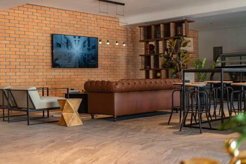 Fulton Business Luxury Hotel