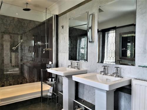 Nuthurst Grange Country House Hotel & Restaurant