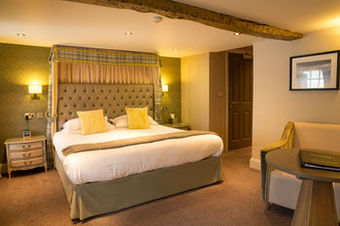 Hostal Queens Head Inn & Restaurant