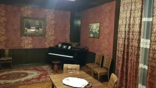 Hostal Shirim Guesthouse