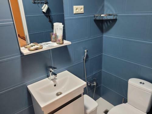 Hostal Hotel Dika