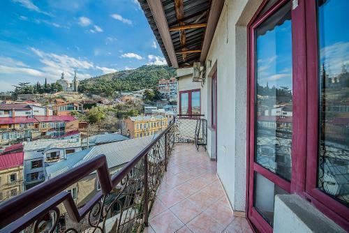 The Views Apartment