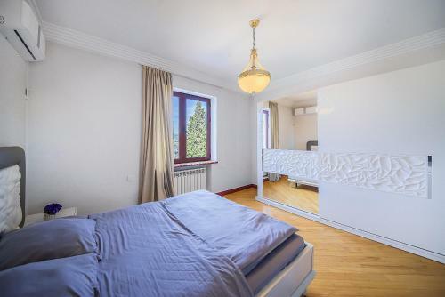 The Views Apartment