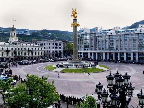 Apartment Freedom Square