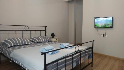 Apartment 23