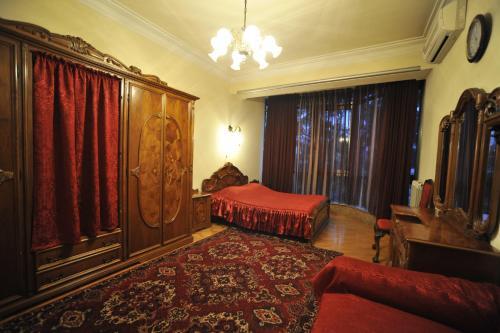 Apartment On Gia Chanturia Str 5