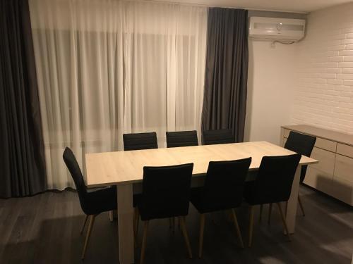 Nick's Apartment (vake)