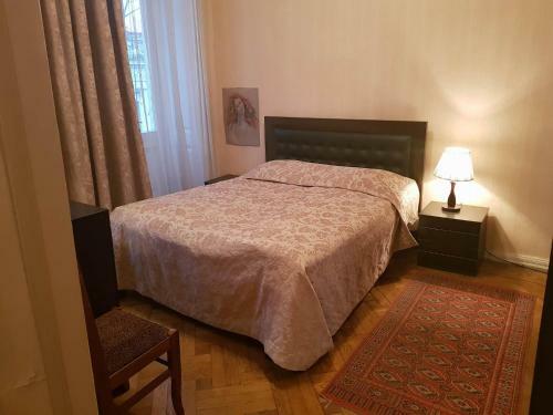 Nino's Apartment On Shalva Dadiani