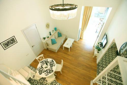 Diplomat Apartment