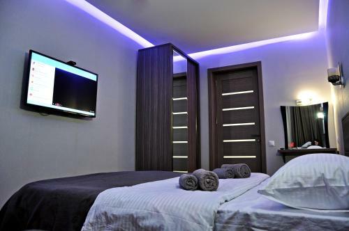 Luxury 4-bedroom Apartment In The Center