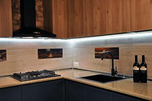 Luxury 4-bedroom Apartment In The Center