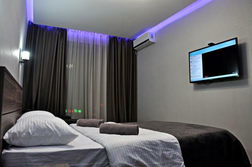 Luxury 4-bedroom Apartment In The Center