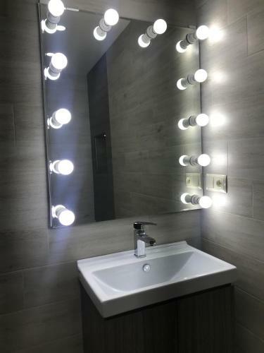 Luxury 4-bedroom Apartment In The Center