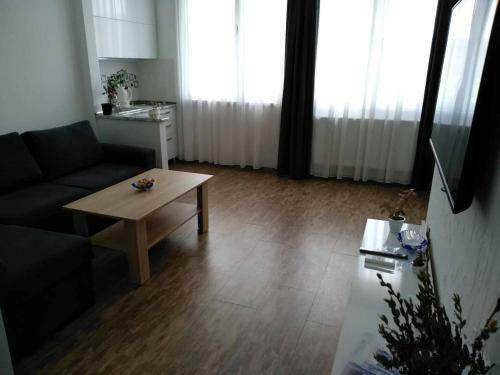 Old City Lg Apartment
