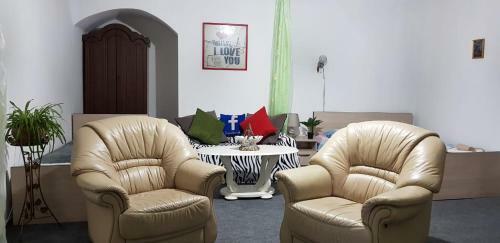 Madona's Apartment