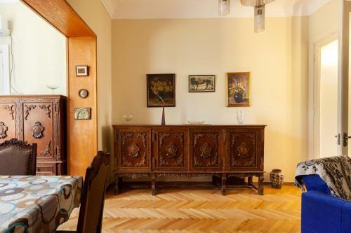 Family Apartment On Agmashenebeli