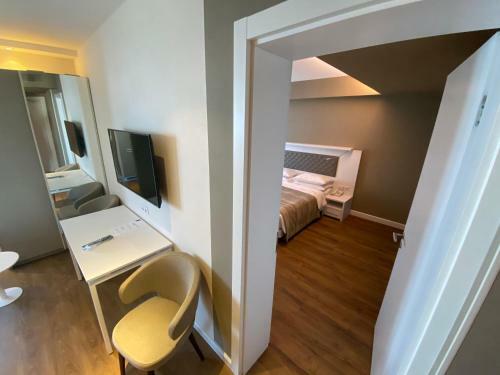 Gq Elite Apartments In Alliance Palace