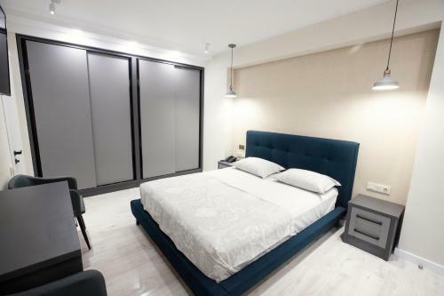 Gq Elite Apartments In Alliance Palace