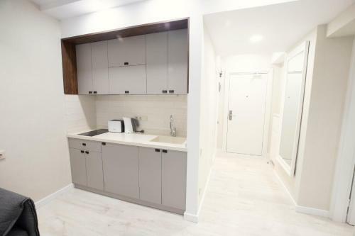 Gq Elite Apartments In Alliance Palace