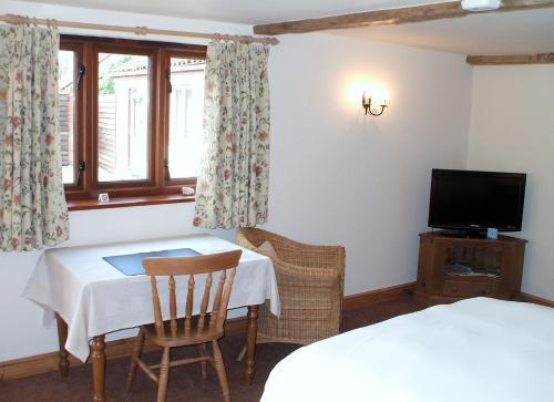 Hostal The Courtyard, Laurel Farm