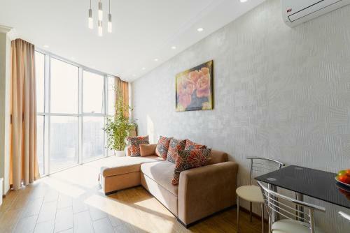 Happy Apartment