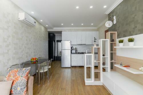 Happy Apartment