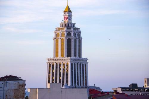 Ruso's Apartment