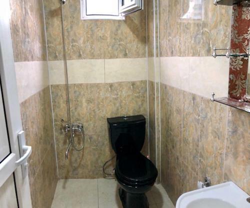 Hostal Mzeos House