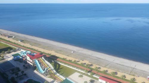 Sea-view Beluga & Dolphin Luxury Hotel Apartments