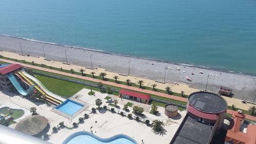 Sea-view Beluga & Dolphin Luxury Hotel Apartments