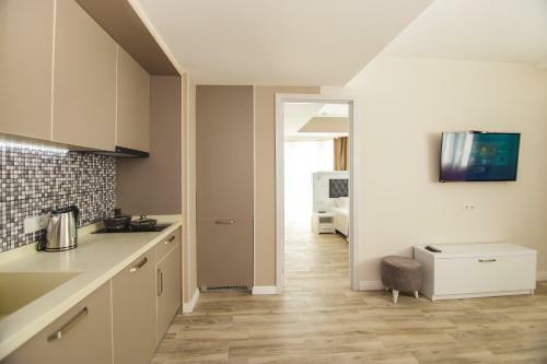 My Sunshine Apartments Alliance Palace
