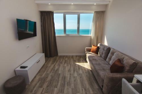 My Sunshine Apartments Alliance Palace