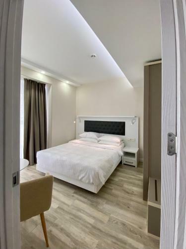 My Sunshine Apartments Alliance Palace