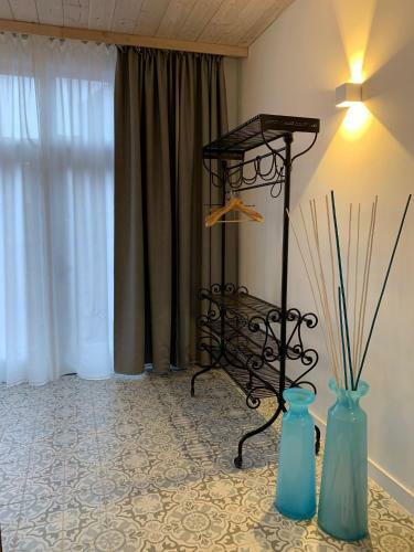 Hostal Gastenverblijf 't Einde Sfeer - Priv� Terras - Airco