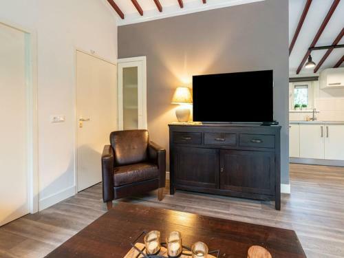 Inviting Bungalow In Epe With Hot Tub
