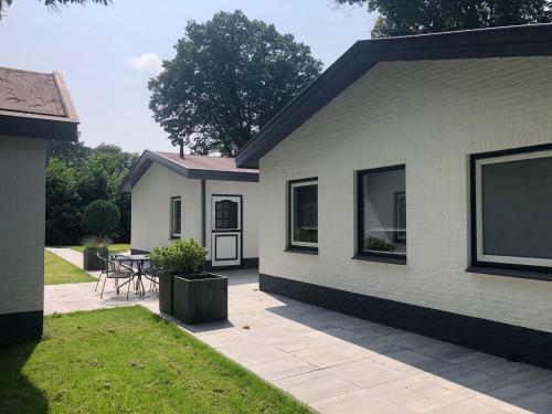 Unique Chalet In Harderwijk With Large Garden