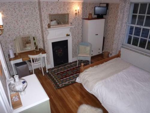 Manor Cottage Bed And Breakfast
