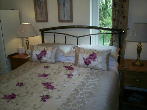 Bed & Breakfast Helstone House